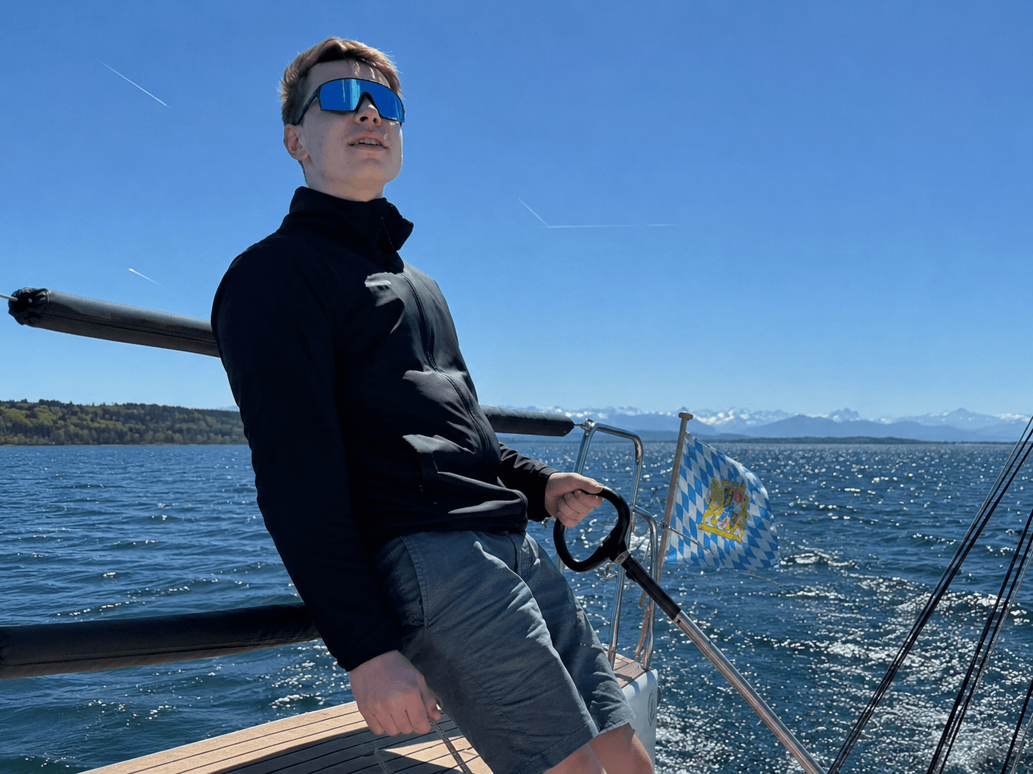 Jonas, Gründer von Eventify Technik, auf dem Starnberger See